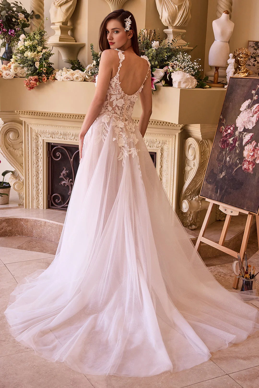 Abito da sposa lungo senza maniche con scollo a cuore e decorazioni floreali 3D